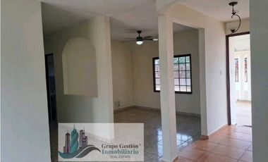 ALQUILER DE CASA EN DAVID  4 RECAMARAS   COMPLETAMENTE CERCADA