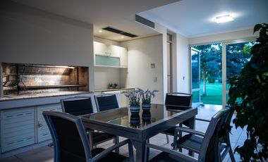 Venta casa en Lujan de Cuyo