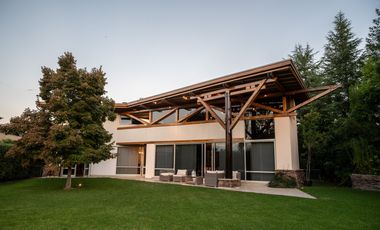 Venta casa en Lujan de Cuyo