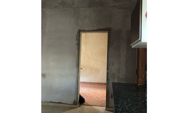 CASA EN VENTA / ARROYITO/GARCIA VELLOSO 757 BIS
