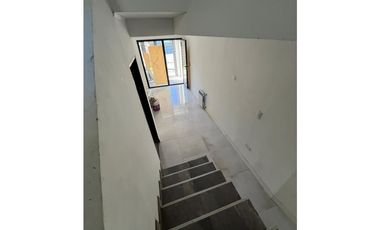 Ph 3 ambientes al frente con terraza