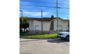 Casa dos dormitorios todo los servicios