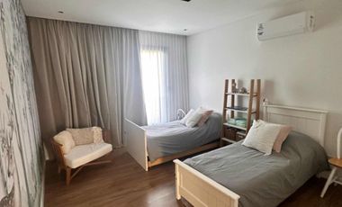 Casa en venta de 4 dormitorios c/ cochera en Nordelta