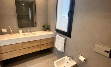 Casa en venta de 4 dormitorios c/ cochera en Nordelta