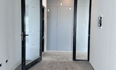Oficina en venta con una cochera en Fisherton