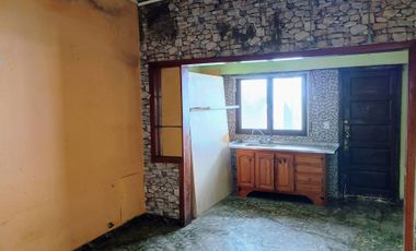 VENTA CASA 5AMB EN TURDERA C/COCHERA 2 PATIOS