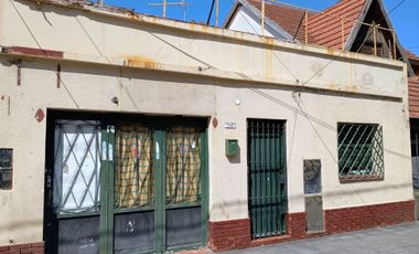 VENTA CASA 5AMB EN TURDERA C/COCHERA 2 PATIOS