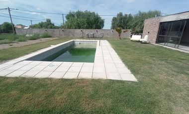 TERRENO CON SALON Y PICINA EN EL CHALLAO CIUDAD
