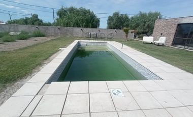TERRENO CON SALON Y PICINA EN EL CHALLAO CIUDAD