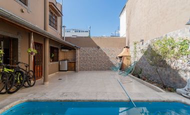 VENTA Casa 6 amb con Pileta en Vicente López