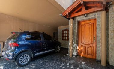 VENTA Casa 6 amb con Pileta en Vicente López