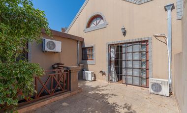 VENTA Casa 6 amb con Pileta en Vicente López