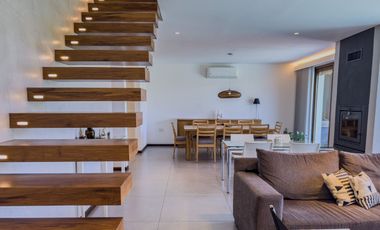 Casas de Categoria en Venta en Ringuelet, La Plata