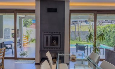 Casas de Categoria en Venta en Ringuelet, La Plata