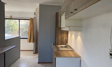 ARRIENDA DEPARTAMENTO 1 DORM, 1 BAÑO EXCELENTE UBICACION -BALMACEDA - RENCA