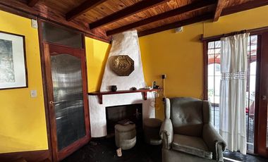 Casa 3 ambientes con quincho y cochera Miramar