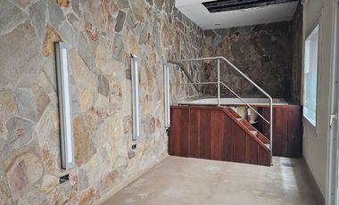 Venta Local Comercial 1100 m² en Luján.