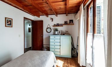 VENTA CASA 6 AMB- PATIO-TERRAZA- COCH - AGRONOMIA