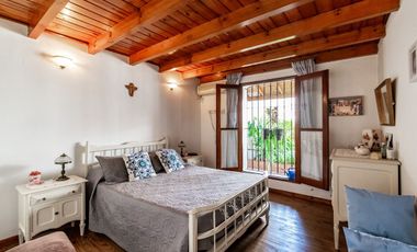 VENTA CASA 6 AMB- PATIO-TERRAZA- COCH - AGRONOMIA