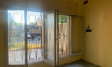 Casa en Alquiler den Derqui 973 Lanus Oete