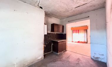 CASA EN VENTA  8 AMBIENTES EN  ALEJANDRO KORN