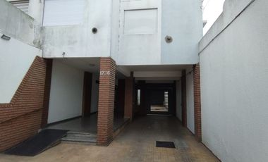 COCHERA CUBIERTA VENTA LA PLATA