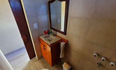 CASA 1 DORMITORIO CON PARQUE Y PILETA
