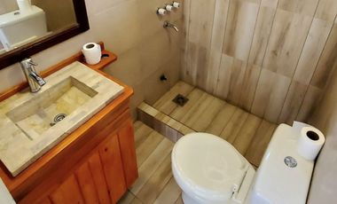 CASA 1 DORMITORIO CON PARQUE Y PILETA
