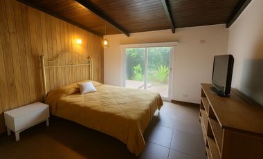 VENTA CASA DE 3 AMBIENTES EN SIERRAS DE LOS PADRES