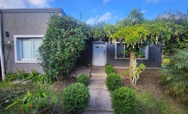 VENTA CASA DE 3 AMBIENTES EN SIERRAS DE LOS PADRES