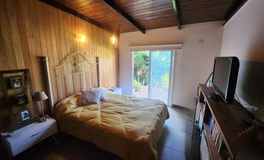 VENTA CASA DE 3 AMBIENTES EN SIERRAS DE LOS PADRES