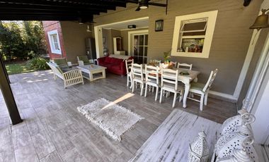 Venta de casa en Echeverria del lago- acepta permuta- Canning