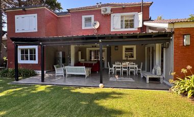 Venta de casa en Echeverria del lago- acepta permuta- Canning