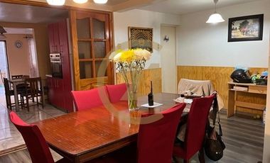 Se vende casa avenida la Tirana