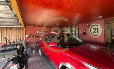 Se vende casa avenida la Tirana