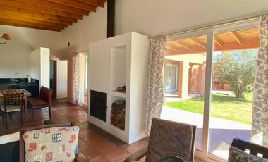 Casa en country HERMOSA! bajas expensas