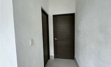 BODEGA EN RENTA EN PARQUE INDUSTRIAL SANTA CATARINA