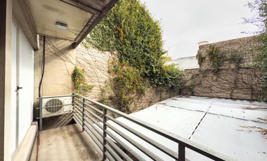 Oficina, estudio,  consultorio, Showroom en  Alquiler  Moderno