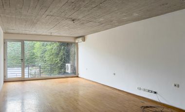 Oficina, estudio,  consultorio, Showroom en  Alquiler  Moderno