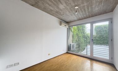 Oficina, estudio,  consultorio, Showroom en  Alquiler  Moderno