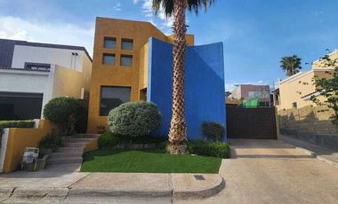 CASA EN VENTA ESTILO BARRAGAN EN SAN FRANCISCO COUNTRY