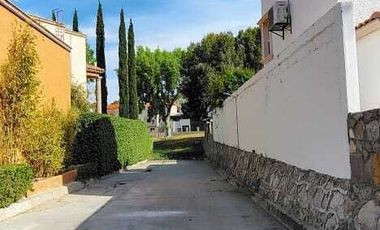 CASA EN VENTA ESTILO BARRAGAN EN SAN FRANCISCO COUNTRY