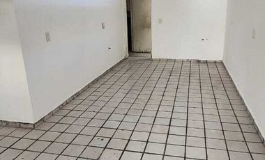 BODEGA CON OFICINA EN VENTA EN COL.TERMINAL