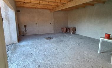 VENDO LOTE CON QUINCHO EN CONSTRUCCION (NECOCHEA)
