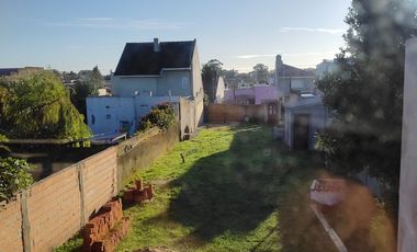 VENDO LOTE CON QUINCHO EN CONSTRUCCION (NECOCHEA)