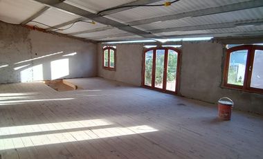 VENDO LOTE CON QUINCHO EN CONSTRUCCION (NECOCHEA)