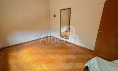 VENTA PH 3 AMBIENTES EN HAEDO SUR.