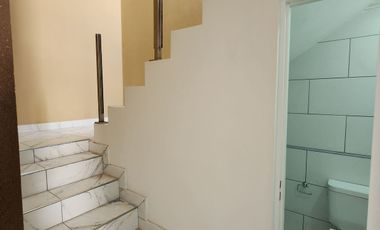 MODERNA CASA DE 3 DORMITORIOS