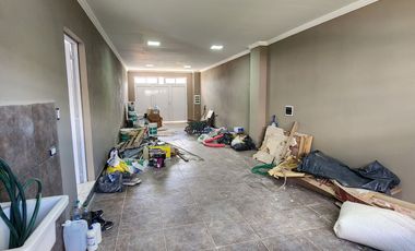 MODERNA CASA DE 3 DORMITORIOS
