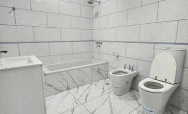 MODERNA CASA DE 3 DORMITORIOS